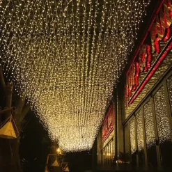 Icicle Dripping Curtain String Fairy Lights 4M - 120 LED Christmas Outdoor Window Decorations for Fairy Xmas Garden & Party Decor