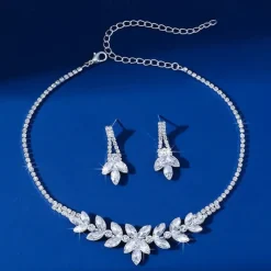 Jewelry Set 3pcs Rhinestone Alloy Earrings Necklace Women's Elegant Vintage Fashion Geometrical Geometric Jewelry Set For Wedding Party Anniversary