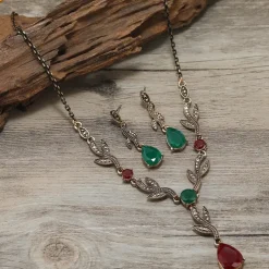 Jewelry Set Two-piece Suit Green Rhinestone Chrome 1 Necklace Earrings Women's Elegant Vintage Fashion Vintage Style Classic Jewelry Set For Wedding Party Valentine's Day
