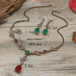 Jewelry Set Two-piece Suit Green Rhinestone Chrome 1 Necklace Earrings Women's Elegant Vintage Fashion Vintage Style Classic Jewelry Set For Wedding Party Valentine's Day