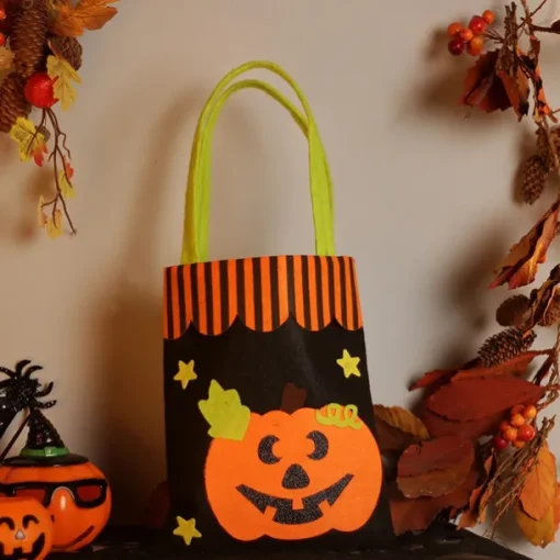 Kids' Halloween Treat Bag – Cute Felt Trick-or-Treat Tote with Pumpkin, Ghost, Spider, Bat or Skull Design for Candy Collection