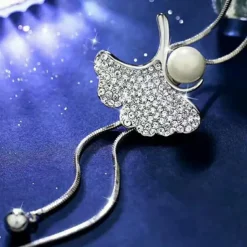 Korean Version Of Autumn And Winter Crystal Sweater Chain Necklace Wholesale High-end Women's Long Chain Versatile Tassel Pearl Pendant With Accessories