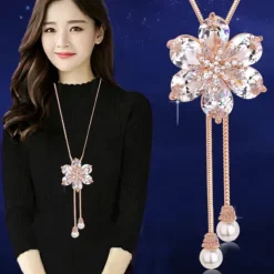 Korean Version Of Autumn And Winter Crystal Sweater Chain Necklace Wholesale High-end Women's Long Chain Versatile Tassel Pearl Pendant With Accessories