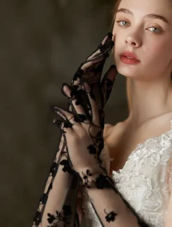 Lace Wrist Length Glove Elegant / Classic Style With Pure Color Wedding / Party Glove