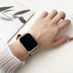 Leather Band Compatible with Apple Watch band 38mm 40mm 41mm 42mm 44mm 45mm 49mm Rugged Metal Clasp Adjustable Genuine Leather Strap Replacement Wristband for iwatch Ultra 2 Series 9 8 7 SE 6 5 4 3 2