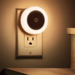 LED Night Light Dusk To Dawn Sensor Smart Wall Night Light For Bathroom Bedroom Home Kitchen Corridor Energy Saving