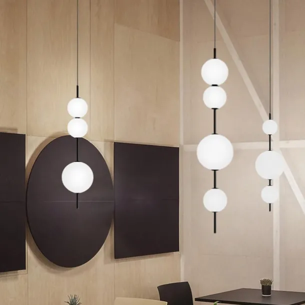 LED Pendant Light Black White Globe Kitchen Pendant Lighting on Island Long Bar Pendant Light Mid Century Long Linear Chandelier Ball Ceiling Pendant Chandelier 110-240V