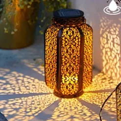 LED Solar Hanging Lights - Pathway Garden Outdoor Retro Wrought Iron Lantern, Waterproof for Balcony, Terrace, Lawn, Indoor/Outdoor Decoration 1pc