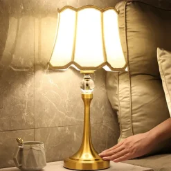 Light Luxury Table Lamp Touch Sensing Bedside Lamp Warm And Permanent Lamp Modern And Simple Nordic Master Bedroom Bedside Lamp