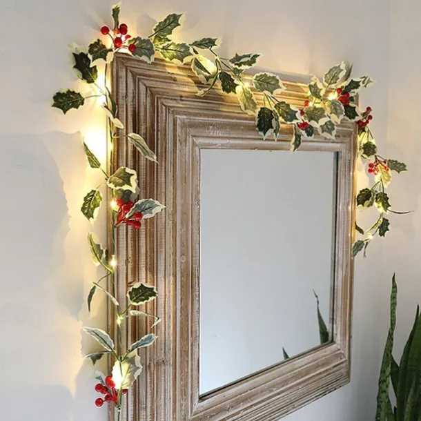 2M 20LEDs Red Berry Decorating String Lights Garland Handmade LED Ivy Leaf Copper Lights for Holiday Tree Home Decoration Lighting(without Battery)