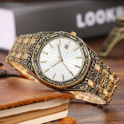 Men Quartz Watch Wrist Watch Calendar Large Dial Waterproof Alloy Watch