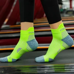 Men's 1 Pair Socks Crew Socks Anti-slip Socks Running Socks Black Navy Blue Color Stripes Spring, Fall, Winter, Summer