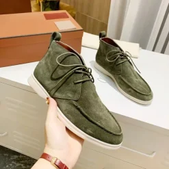 Men's Beige Faux Suede Chukka Boots with Lace-Up Design – Casual Lightweight Ankle Boots for Everyday Wear