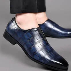 Men's Black Crocodile Pattern Faux Leather Slip-On Dress Shoes - Elegant Formal Shoes for Business and Special Occasions