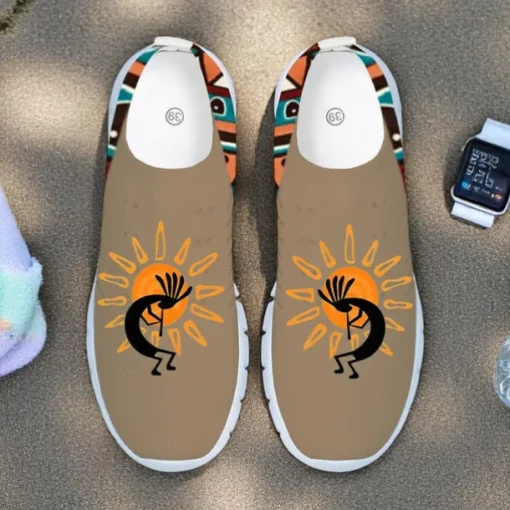 Men's Breathable Tribal Print Slip-On Walking Sneakers – Lightweight Flyknit Mesh Shoes for Casual Outdoor Activities
