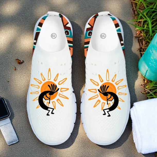 Men's Breathable Tribal Print Slip-On Walking Sneakers – Lightweight Flyknit Mesh Shoes for Casual Outdoor Activities