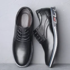 Men's Brown Leather Oxford Shoes with Non-Slip Rubber Sole - Stylish and Comfortable Dress Shoes for Formal and Casual Wear