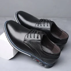 Men's Brown Leather Oxford Shoes with Non-Slip Rubber Sole - Stylish and Comfortable Dress Shoes for Formal and Casual Wear