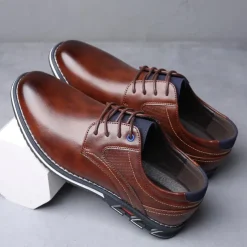 Men's Brown Leather Oxford Shoes with Non-Slip Rubber Sole - Stylish and Comfortable Dress Shoes for Formal and Casual Wear