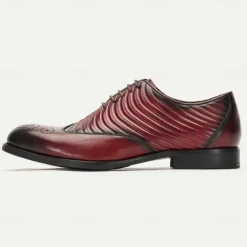Men's Burgundy Leather Wingtip Oxford Dress Shoes - Stylish Formal Footwear for Weddings and Business Meetings
