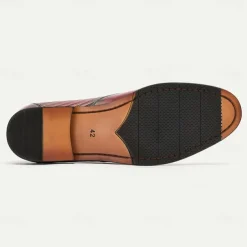 Men's Burgundy Leather Wingtip Oxford Dress Shoes - Stylish Formal Footwear for Weddings and Business Meetings