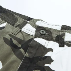 Men's Cargo Shorts Camo Shorts Shorts Zipper Multi Pocket Camouflage Comfort Wearable Knee Length Casual Daily Holiday Sports Fashion White Army Green