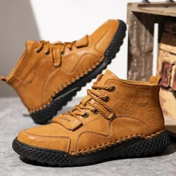Men's Casual Lace-Up Ankle Boots – Faux Leather Handmade Moccasin-Style Outdoor Shoes with Hand-Stitched Details and Non-Slip Sole for Hiking and Daily Wear