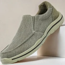 Men's Casual Slip-On Sneakers – Comfortable Canvas Shoes with Lightweight Sole for Outdoor Activities, Daily Wear & Vacation