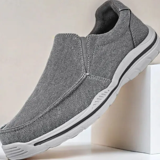 Men's Casual Slip-On Sneakers – Comfortable Canvas Shoes with Lightweight Sole for Outdoor Activities, Daily Wear & Vacation