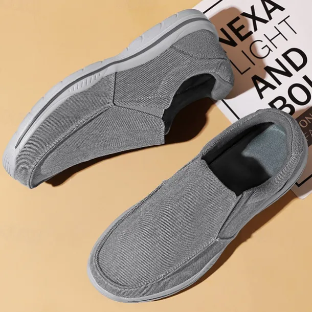 Men's Casual Slip-On Sneakers – Comfortable Canvas Shoes with Lightweight Sole for Outdoor Activities, Daily Wear & Vacation