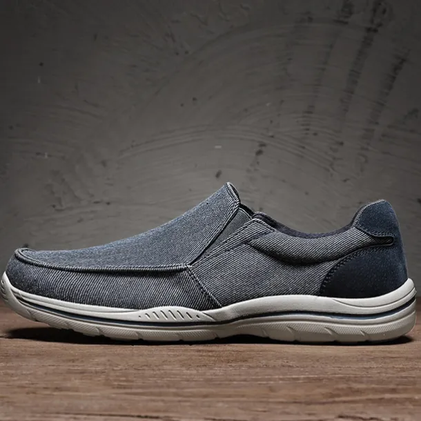 Men's Casual Slip-On Sneakers – Comfortable Canvas Shoes with Lightweight Sole for Outdoor Activities, Daily Wear & Vacation