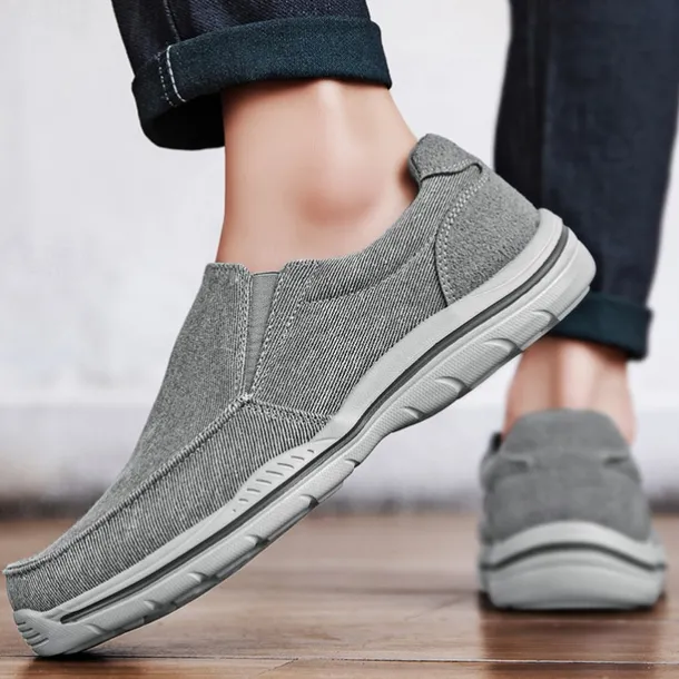 Men's Casual Slip-On Sneakers – Comfortable Canvas Shoes with Lightweight Sole for Outdoor Activities, Daily Wear & Vacation