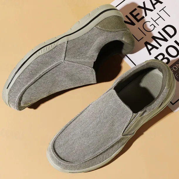 Men's Casual Slip-On Sneakers – Comfortable Canvas Shoes with Lightweight Sole for Outdoor Activities, Daily Wear & Vacation