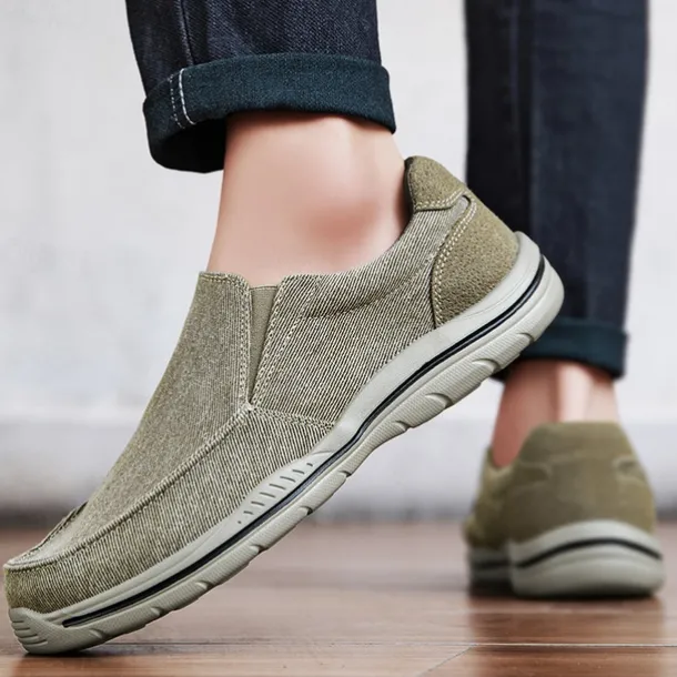Men's Casual Slip-On Sneakers – Comfortable Canvas Shoes with Lightweight Sole for Outdoor Activities, Daily Wear & Vacation