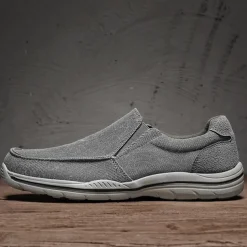 Men's Casual Slip-On Sneakers – Comfortable Canvas Shoes with Lightweight Sole for Outdoor Activities, Daily Wear & Vacation