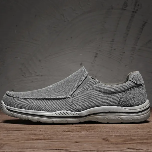 Men's Casual Slip-On Sneakers – Comfortable Canvas Shoes with Lightweight Sole for Outdoor Activities, Daily Wear & Vacation