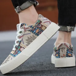 Men's Colorful Tribal Pattern Sneakers – Stylish Lace-Up Casual Shoes for Everyday Wear and Outdoor Activities