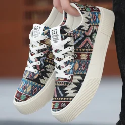 Men's Colorful Tribal Pattern Sneakers – Stylish Lace-Up Casual Shoes for Everyday Wear and Outdoor Activities