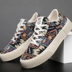Men's Colorful Tribal Pattern Sneakers – Stylish Lace-Up Casual Shoes for Everyday Wear and Outdoor Activities