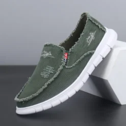 Men's Coral Slip-On Canvas Shoes with Frayed Edges – Casual and Comfortable Sneakers for Everyday Wear