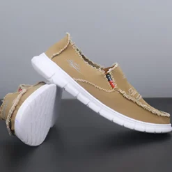 Men's Coral Slip-On Canvas Shoes with Frayed Edges – Casual and Comfortable Sneakers for Everyday Wear