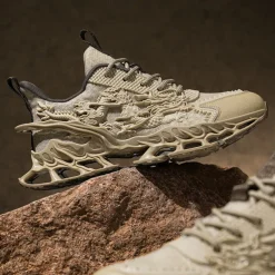 Men's Dragon-Themed Lightweight Athletic Sneakers – Unique Sculpted Sole Design, Breathable and Comfortable Running Shoes for Sports and Street Style