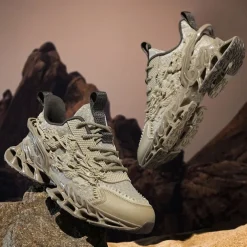 Men's Dragon-Themed Lightweight Athletic Sneakers – Unique Sculpted Sole Design, Breathable and Comfortable Running Shoes for Sports and Street Style