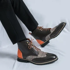 Men's Faux Leather and Plaid Brogue Boots, Vintage Style Lace-Up Ankle Boots with Wingtip Detailing for Formal and Casual Wear