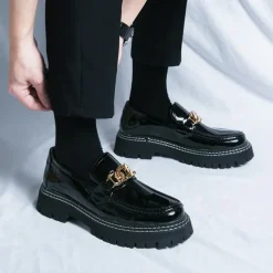 Men's Green Patent Faux Leather Loafers with Gold Chain Detail and Chunky Lug Sole – Modern Casual Footwear for Everyday Style