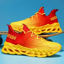 Men's Green Running Sneakers with Mesh Upper and Lightweight Design – Breathable, Comfortable Athletic Shoes for Sports, Workouts and Casual Wear