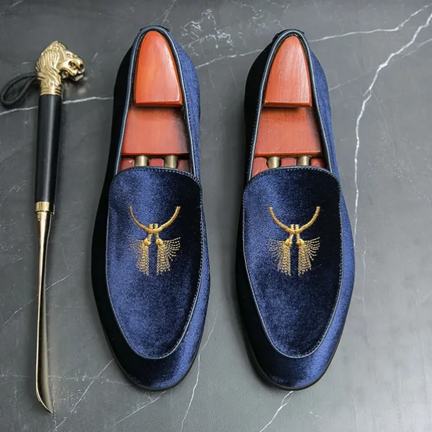 Men's Green Velvet Loafers with Gold Embroidery – Luxurious Slip-On Shoes for Formal Events and Weddings