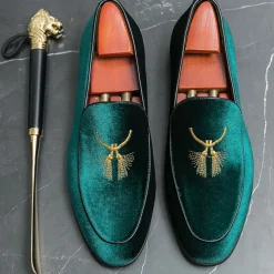 Men's Green Velvet Loafers with Gold Embroidery – Luxurious Slip-On Shoes for Formal Events and Weddings