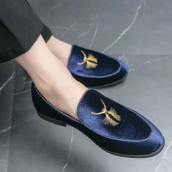 Men's Green Velvet Loafers with Gold Embroidery – Luxurious Slip-On Shoes for Formal Events and Weddings
