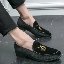 Men's Green Velvet Loafers with Gold Embroidery – Luxurious Slip-On Shoes for Formal Events and Weddings